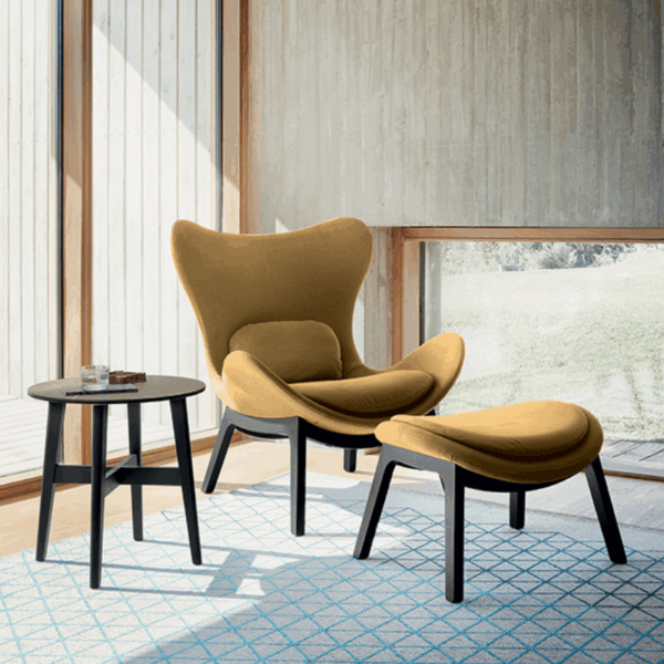 fauteuil lazy calligaris coussin moelleux cale-reins confortable coque en polyuréthane écumé à froid avec pouf