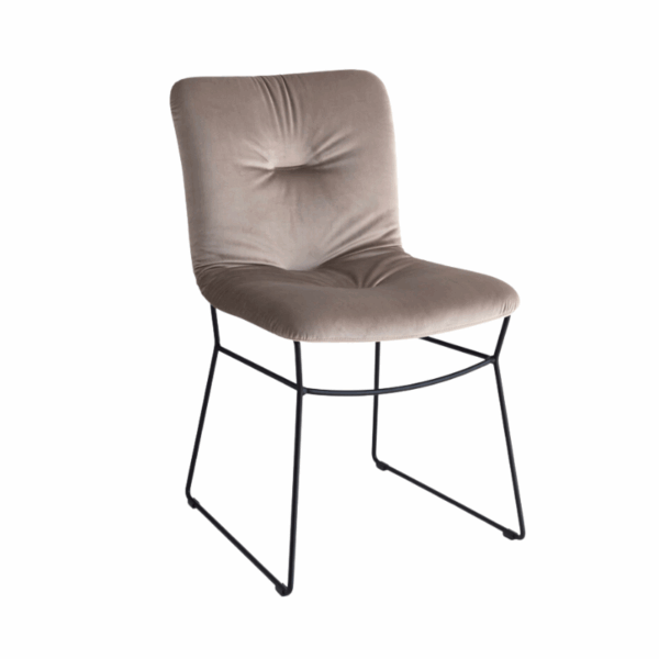 chaise annie calligaris piètement luge en métal revêtement coque unique matelassée effet moelleux design moderne