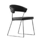 Chaise los angeles conubia produit en cuir aniline noir avec pied fin metal noir