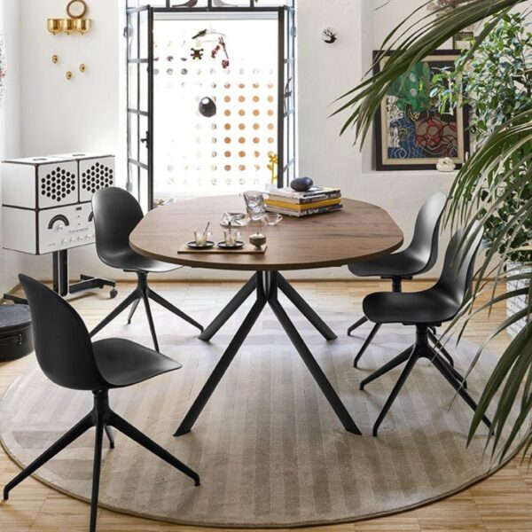 chaise my cb1665 connubia ambiance en pvc noir avec pied central métal design moderne épuré fonctionnelle