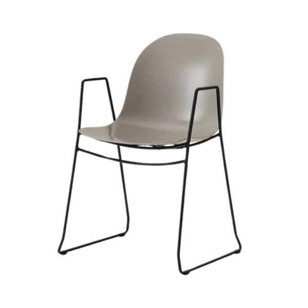 chaise my cb1665 connubia en pvc noir en pied luge metal noir avec accoudoirs