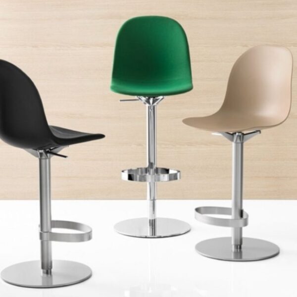 tabouret cb1665 connubia ambiance en pvc avec pied centrale chrome fonction pivotante
